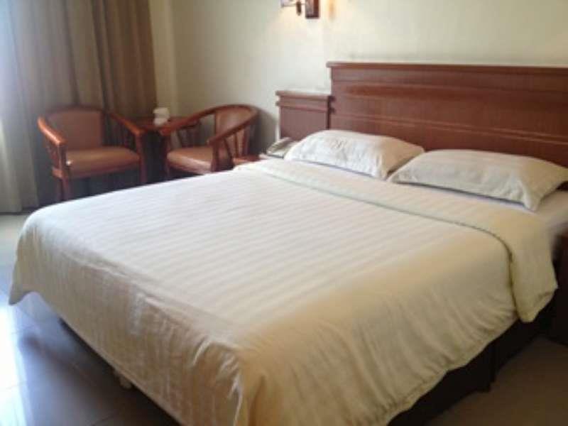 Utama Hotel Batam Kültér fotó