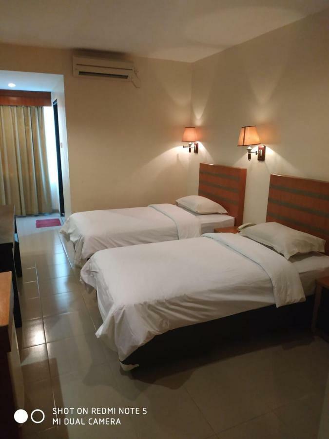 Utama Hotel Batam Szoba fotó